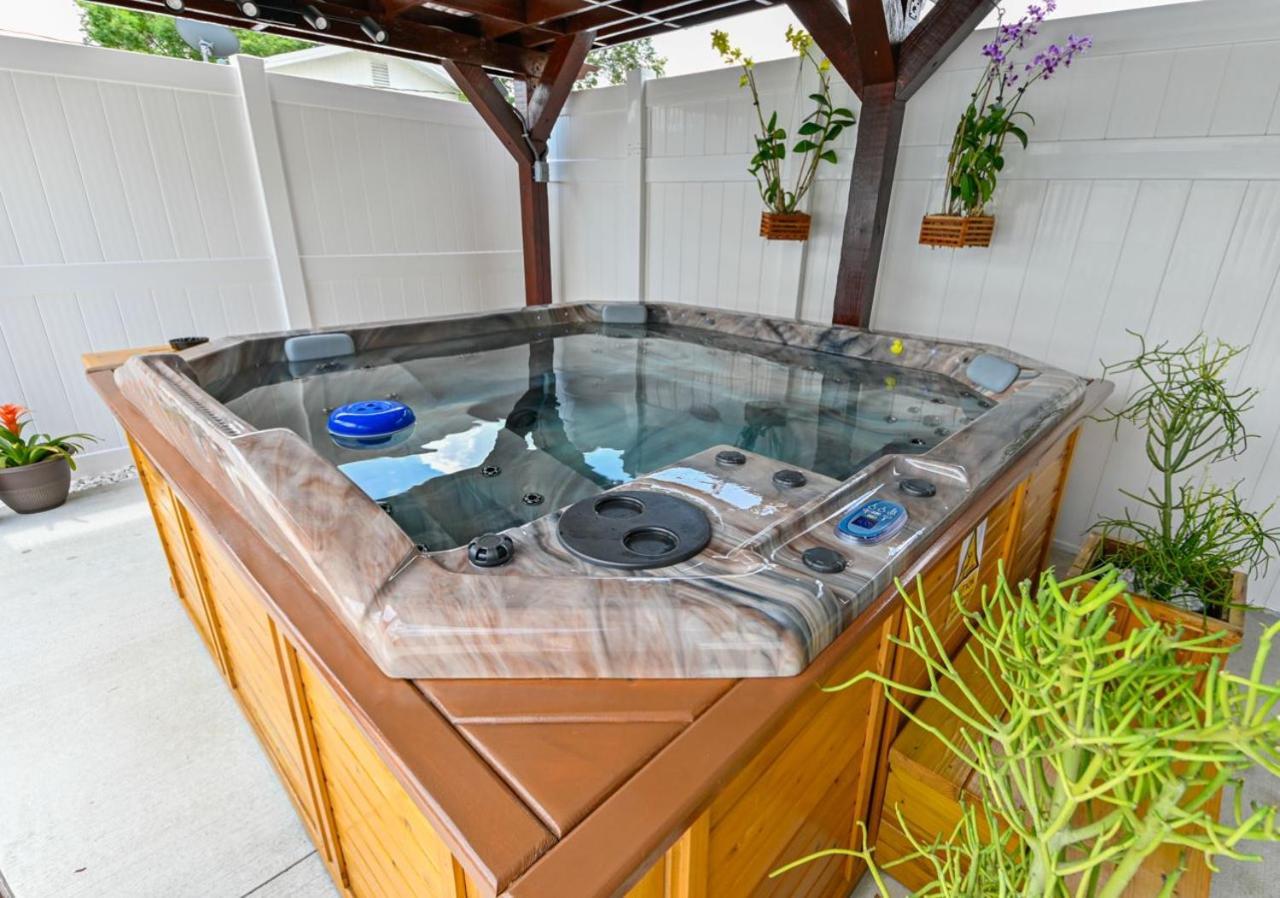 Paradise In Brandon With Luxurious 6 Person Spa Εξωτερικό φωτογραφία